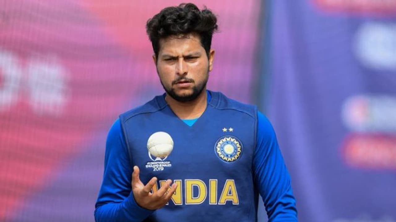 குல்தீப் சாஹல் ஜோடியின் வீழ்ச்சிக்கு இதுதான் காரணம்.! குல்தீப் மீண்டும் ஜொலிக்க சல்மான் பட் கொடுக்கும் ஐடியா குல்தீப் சாஹல் ஜோடியின் வீழ்ச்சிக்கு இதுதான் காரணம்.! குல்தீப் மீண்டும் ஜொலிக்க சல்மான் பட் கொடுக்கும் ஐடியா