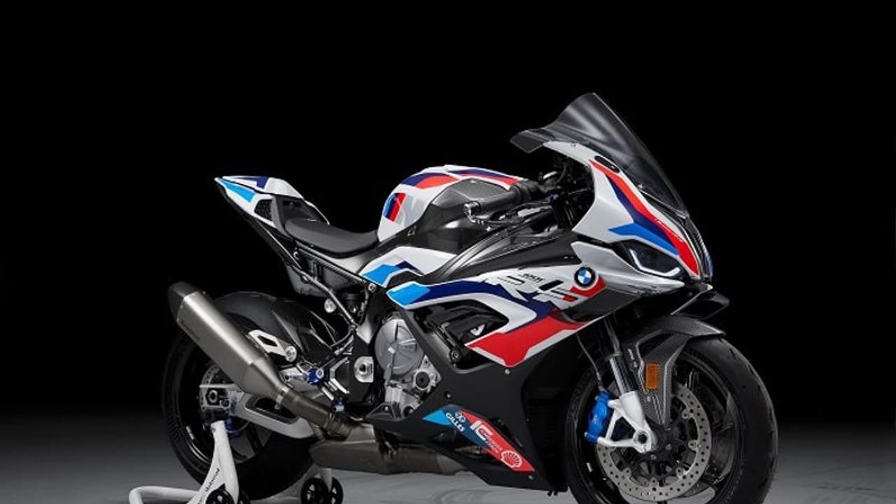 ರೇಸಿಂಗ್ ಅನುಭವಕ್ಕೆ ಮತ್ತಷ್ಟು ಥ್ರಿಲ್; ಭಾರತದಲ್ಲಿ BMW M1000 RR ಬೈಕ್ ಬಿಡುಗಡೆ ! ರೇಸಿಂಗ್ ಅನುಭವಕ್ಕೆ ಮತ್ತಷ್ಟು ಥ್ರಿಲ್; ಭಾರತದಲ್ಲಿ BMW M1000 RR ಬೈಕ್ ಬಿಡುಗಡೆ !