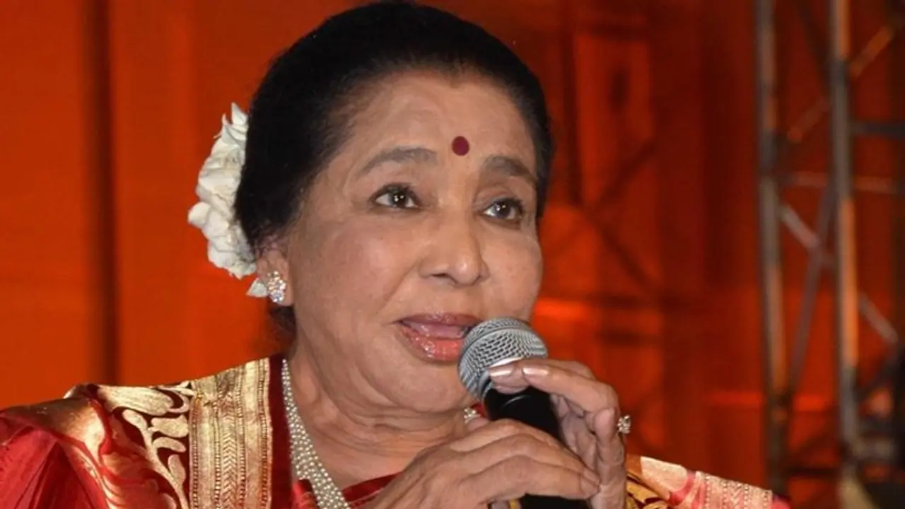 महाराष्ट्र भूषण अवॉर्ड से सम्मानित होगीं Asha Bhosle, बड़ी बहन लता मंगेशकर ने इस अंदाज में दी बधाई महाराष्ट्र भूषण अवॉर्ड से सम्मानित होगीं Asha Bhosle, बड़ी बहन लता मंगेशकर ने इस अंदाज में दी बधाई