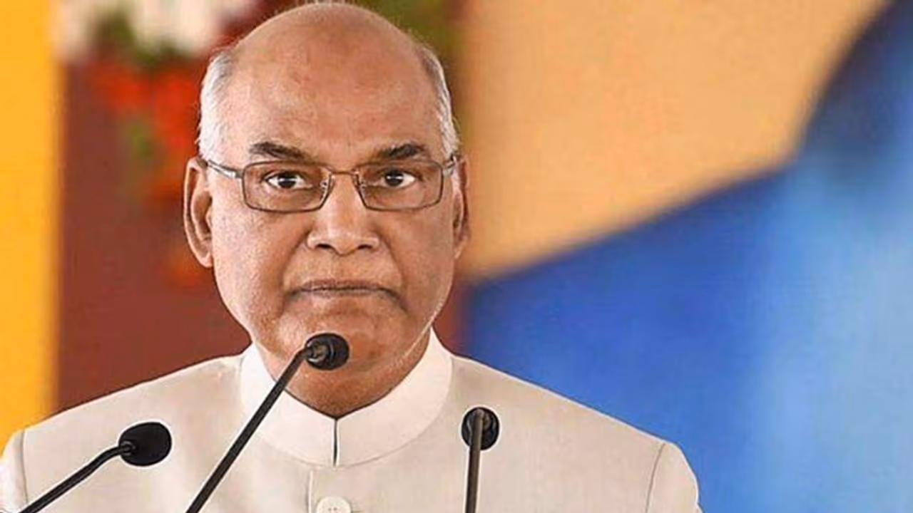 ఆర్మీ ఆసుపత్రి నుంచి ఎయిమ్స్కు రాష్ట్రపతి... బైపాస్ చేయనున్న వైద్యులు ఆర్మీ ఆసుపత్రి నుంచి ఎయిమ్స్కు రాష్ట్రపతి... బైపాస్ చేయనున్న వైద్యులు