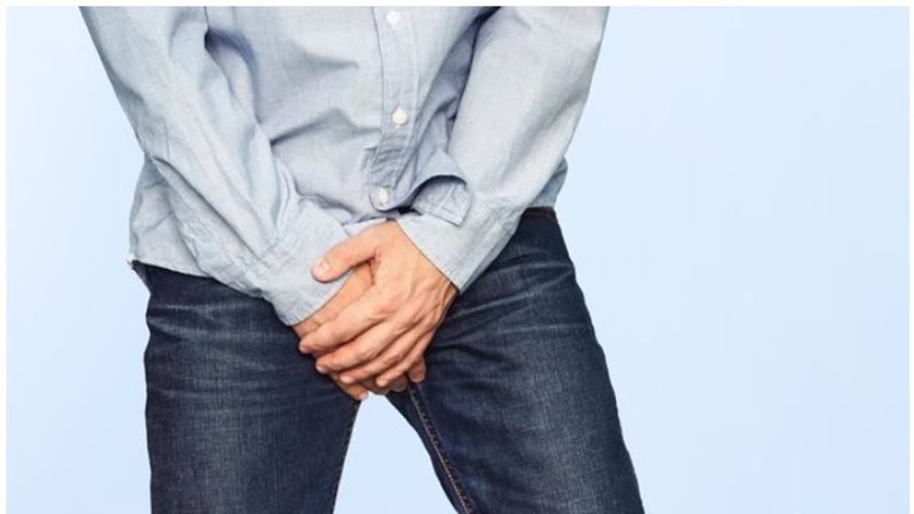 ಮದುವೆಗೆ ಕರೆದುಕೊಂಡು ಹೋಗಿ ಯುವಕನ ಮರ್ಮಾಂಗವನ್ನೇ ಕತ್ತರಿಸದರು! ಮದುವೆಗೆ ಕರೆದುಕೊಂಡು ಹೋಗಿ ಯುವಕನ ಮರ್ಮಾಂಗವನ್ನೇ ಕತ್ತರಿಸದರು!