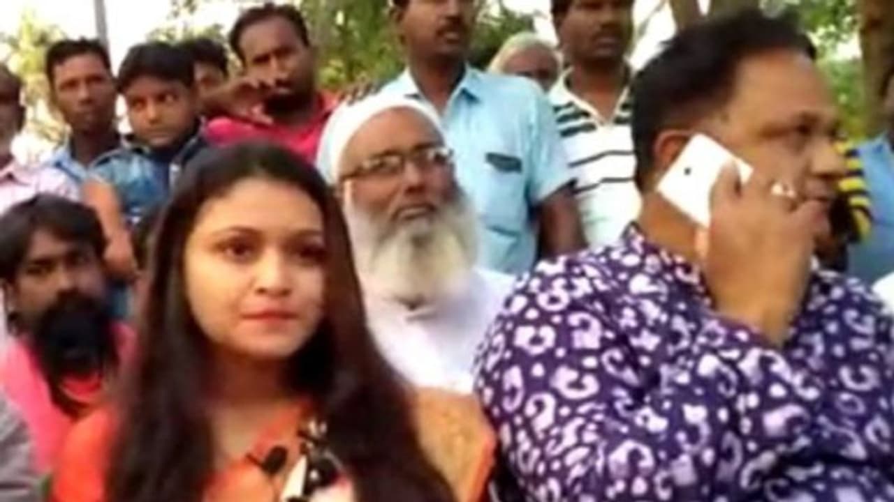 প্রার্থী মানতে নারাজ, জলঙ্গিতে তৃণমূলের বিরুদ্ধে নির্দল প্রার্থী দিচ্ছে দলেরই একাংশ প্রার্থী মানতে নারাজ, জলঙ্গিতে তৃণমূলের বিরুদ্ধে নির্দল প্রার্থী দিচ্ছে দলেরই একাংশ