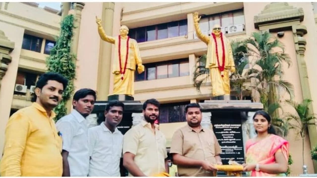 ராமதாஸை கலங்கடிக்கும் காடுவெட்டி குரு குடும்பத்தினர்.. திமுகவுக்கு ஆதரவாக பாமக தொகுதிகளில் ஸ்பெஷல் வியூகம்!