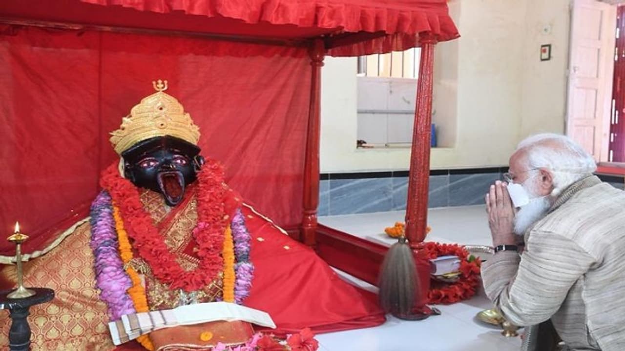 మోదీ బంగ్లాదేశ్ పర్యటన : కోవిడ్ నుంచి విముక్తి కోసం కాళీని ప్రార్థించా..