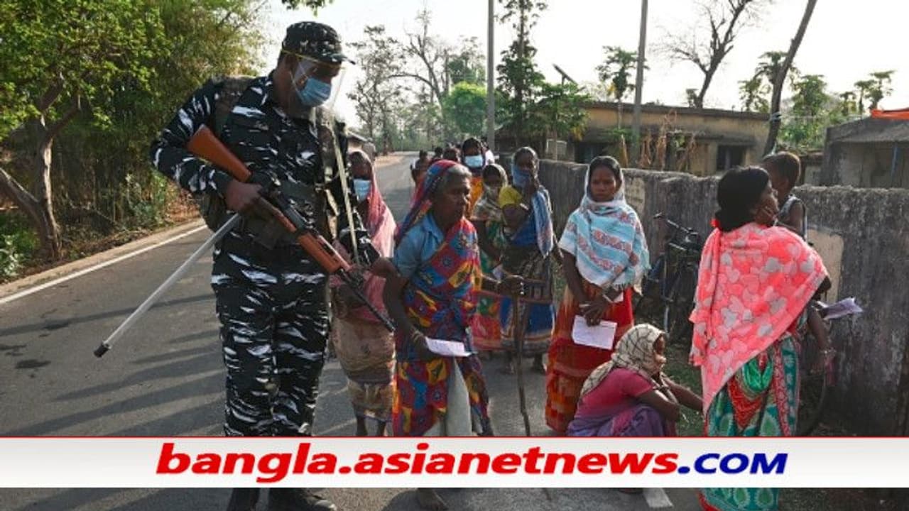 EVM এ বিজেপির রঙ, কেন্দ্রীয় বাহিনীর ডান্ডা অভিযোগের বন্যা বইয়ে দিচ্ছে তৃণমূল EVM এ বিজেপির রঙ, কেন্দ্রীয় বাহিনীর ডান্ডা অভিযোগের বন্যা বইয়ে দিচ্ছে তৃণমূল