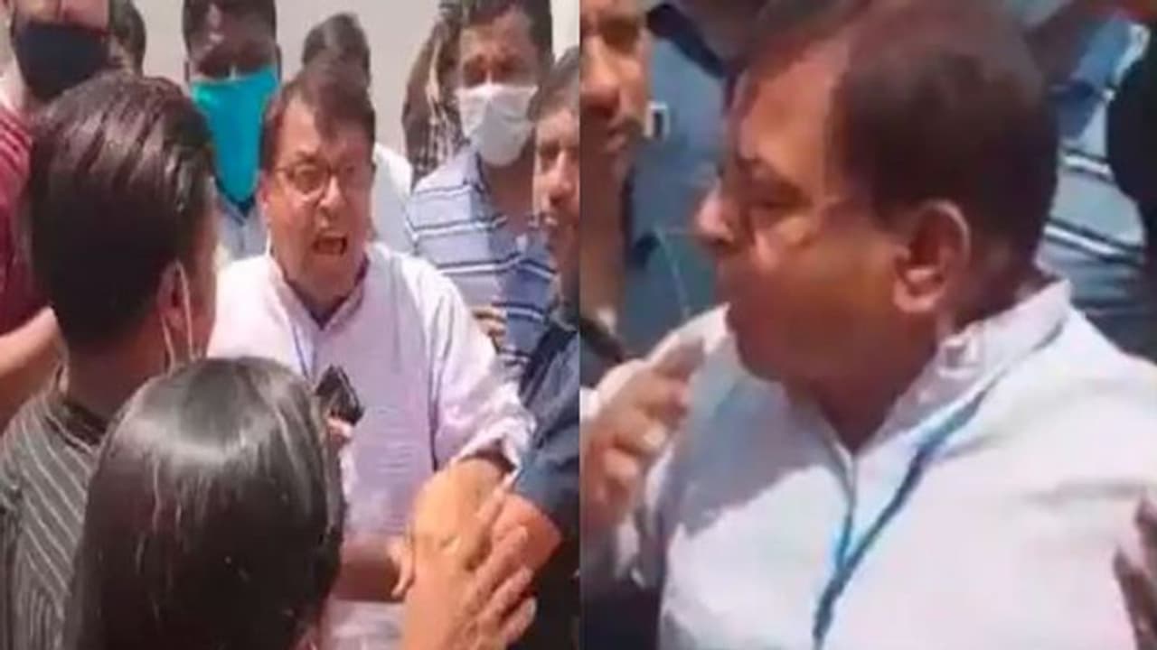 ‘গুলি করে খতম করে দেব’, বুথের বাইরে বিজেপি কর্মীকে হুমকি তৃণমূল প্রার্থীর ‘গুলি করে খতম করে দেব’, বুথের বাইরে বিজেপি কর্মীকে হুমকি তৃণমূল প্রার্থীর