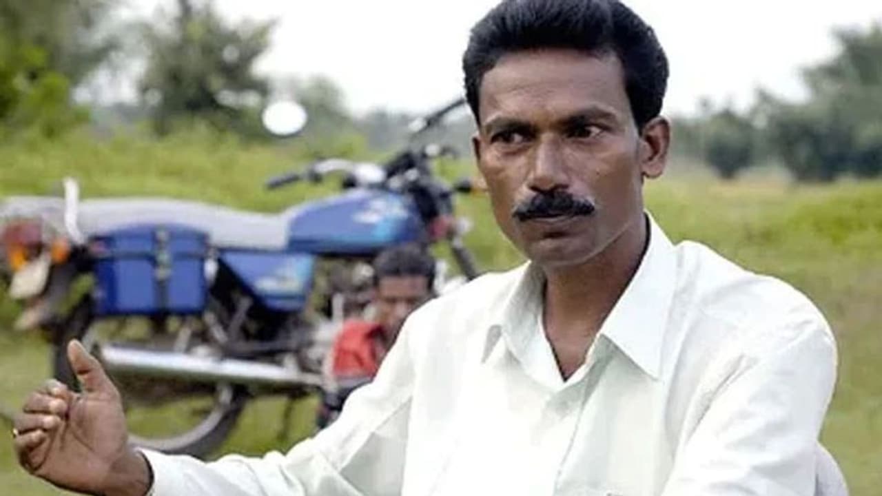 TMC नेता और पूर्व माओवादी छत्रधर महतो को NIA ने किया अरेस्ट, 2009 में लगा चुका है देशद्रोह का केस TMC नेता और पूर्व माओवादी छत्रधर महतो को NIA ने किया अरेस्ट, 2009 में लगा चुका है देशद्रोह का केस