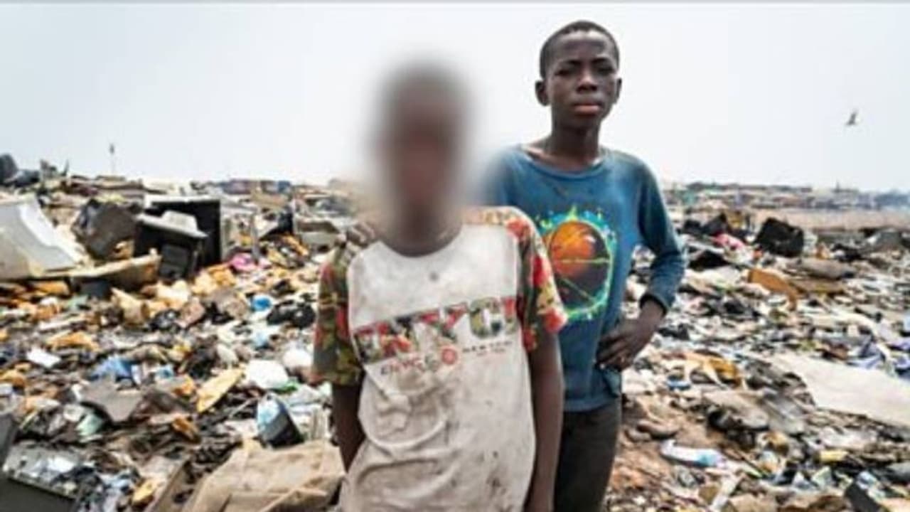 ഒറ്റ ഫോട്ടോയിലൂടെ ഒത്തുചേര്‍ന്നത് വേര്‍പിരിഞ്ഞുപോയൊരു കുടുംബം!