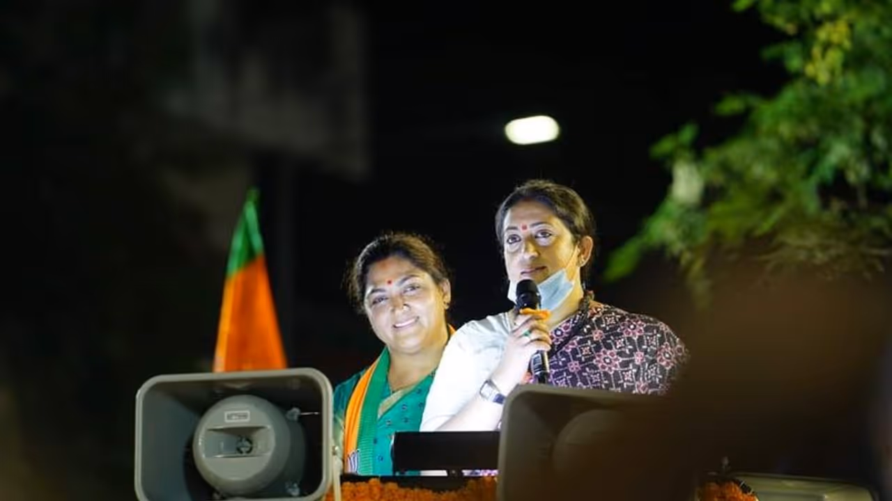 ஜெயலலிதா பாணியில் வாக்கு சேகரித்த குஷ்பு... ஸ்டாலின் மீது வைத்த பகீர் குற்றச்சாட்டால் பரபரப்பு!