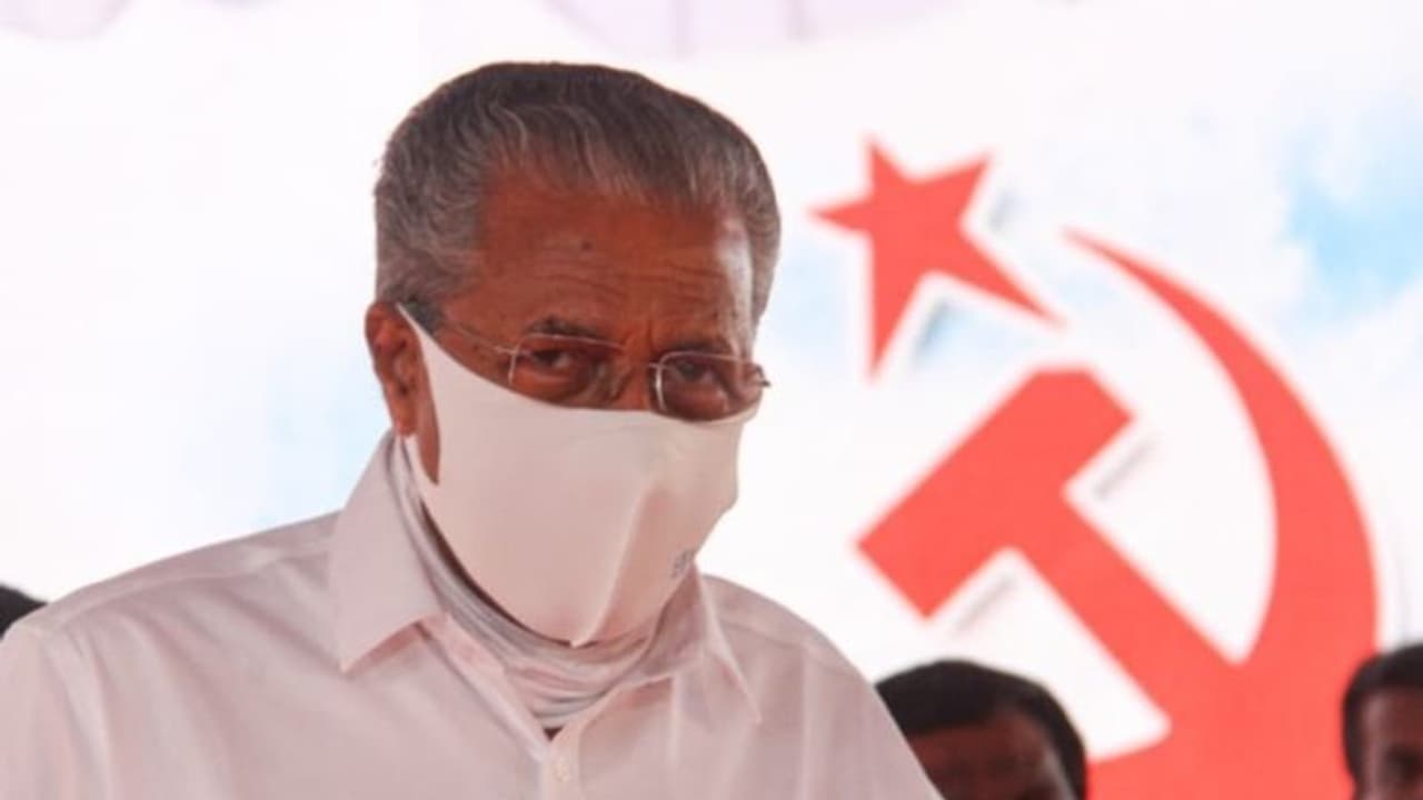 കൊവിഡ് വാക്‌സീനെടുത്താല്‍ രണ്ട് വര്‍ഷത്തിനുള്ളില്‍ മരണമെന്ന് പ്രചാരണം; ശക്തമായ നടപടിയെന്ന് മുഖ്യമന്ത്രി