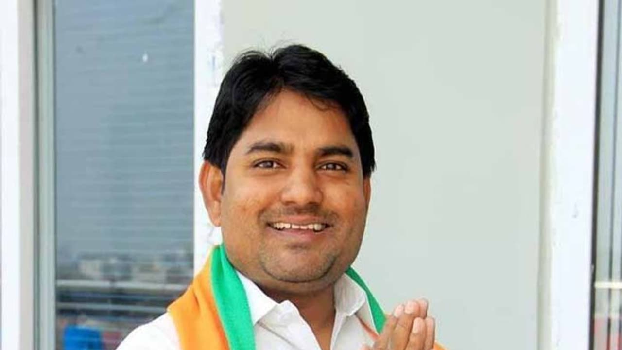 నాగార్జునసాగర్లో డిపాజిట్ కోల్పోయిన బీజేపీ: కానీ, ఊరటనిచ్చే అంశమిదీ.... నాగార్జునసాగర్లో డిపాజిట్ కోల్పోయిన బీజేపీ: కానీ, ఊరటనిచ్చే అంశమిదీ....