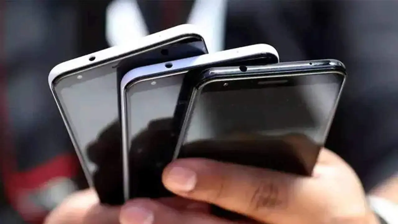 ಬಿಲಿಯನ್‌ ಡಾಲರ್‌ ತಲುಪಿದ ಭಾರತದ ಮೊಬೈಲ್‌ ರಫ್ತು; Modi ನಾಯಕತ್ವ ಕಾರಣ: ರಾಜೀವ್‌ ಚಂದ್ರಶೇಖರ್ 