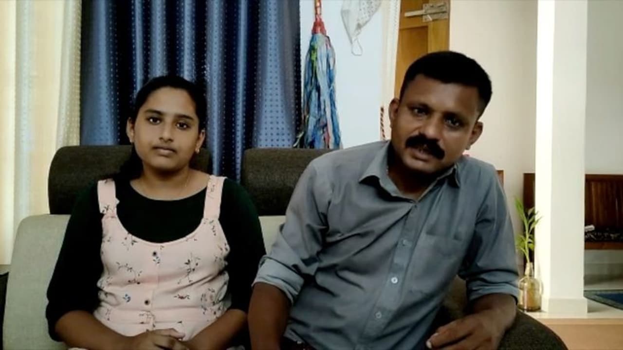 വിദ്യാർത്ഥിനിയുടെ ചിത്രം ദുരുപയോഗം ചെയ്ത് യുഡിഎഫ് പ്രചാരണം നടത്തുന്നതായി പരാതി വിദ്യാർത്ഥിനിയുടെ ചിത്രം ദുരുപയോഗം ചെയ്ത് യുഡിഎഫ് പ്രചാരണം നടത്തുന്നതായി പരാതി