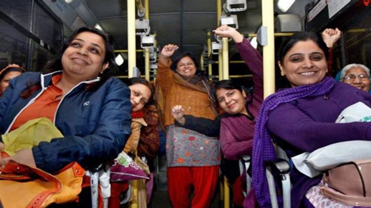 सरकार का तोहफा: अब इस राज्य में महिलाएं करेंगी फ्री बस यात्रा, सिर्फ दिखाने होंगे ये डॉक्यूमेंट्स सरकार का तोहफा: अब इस राज्य में महिलाएं करेंगी फ्री बस यात्रा, सिर्फ दिखाने होंगे ये डॉक्यूमेंट्स
