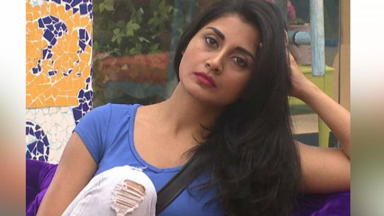 बॉलीवुड एक्ट्रेस रिमी सेन के साथ धोखाधड़ी : LED कंपनी खोलने के नाम पर 4.40 करोड़ की चपत, आज दर्ज होगा बयान बॉलीवुड एक्ट्रेस रिमी सेन के साथ धोखाधड़ी : LED कंपनी खोलने के नाम पर 4.40 करोड़ की चपत, आज दर्ज होगा बयान