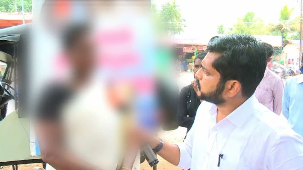 അഭയ കേസ് പോലെ നീതി വെച്ച് താമസിപ്പിക്കരുത്, അട്ടിമറിയുണ്ടായാൽ വീണ്ടും കോടതിയിൽ പോകും: വാളയാർ അമ്മ അഭയ കേസ് പോലെ നീതി വെച്ച് താമസിപ്പിക്കരുത്, അട്ടിമറിയുണ്ടായാൽ വീണ്ടും കോടതിയിൽ പോകും: വാളയാർ അമ്മ