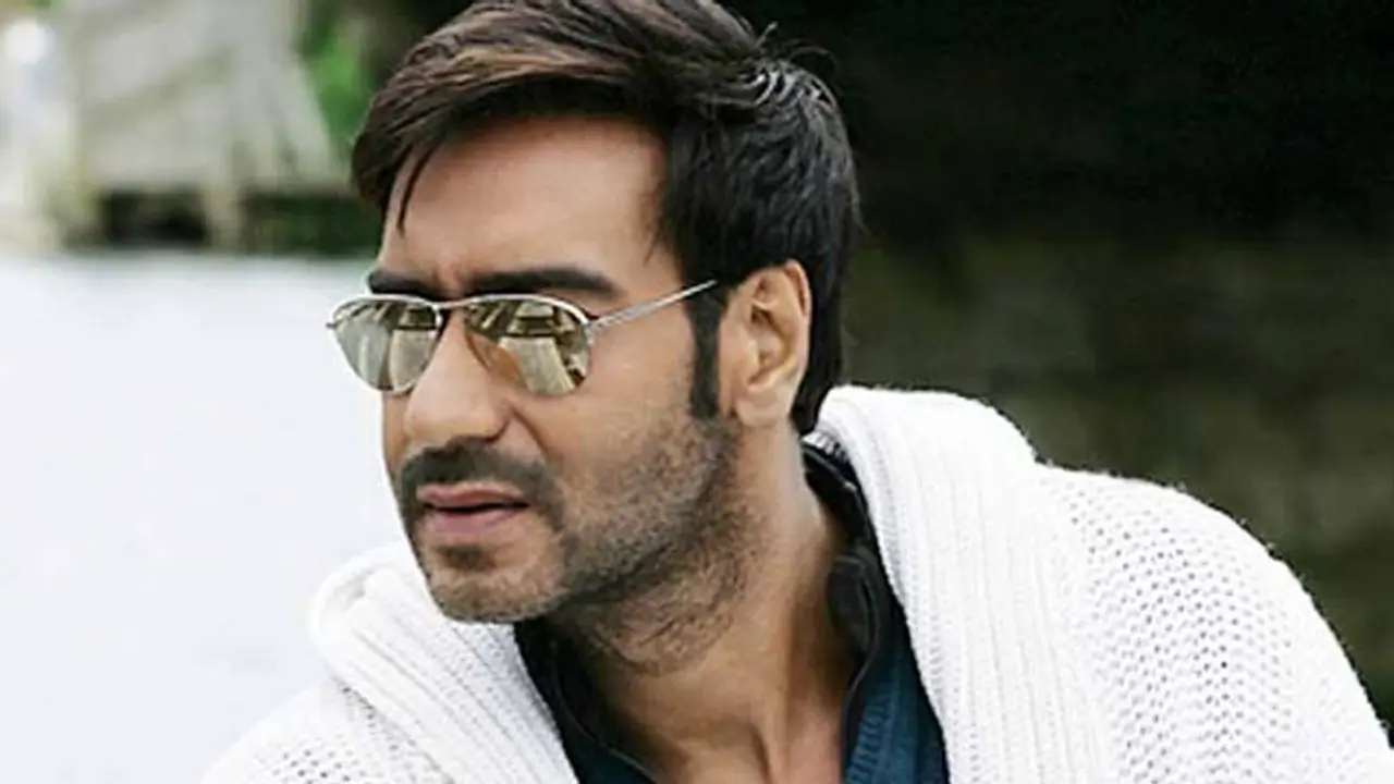 মিলছে না বেড, সমস্যা মেটাতে কোভিড আই সি ইউ তৈরির জন্য ১ কোটি টাকা সাহায্য অজয়ের মিলছে না বেড, সমস্যা মেটাতে কোভিড আই সি ইউ তৈরির জন্য ১ কোটি টাকা সাহায্য অজয়ের