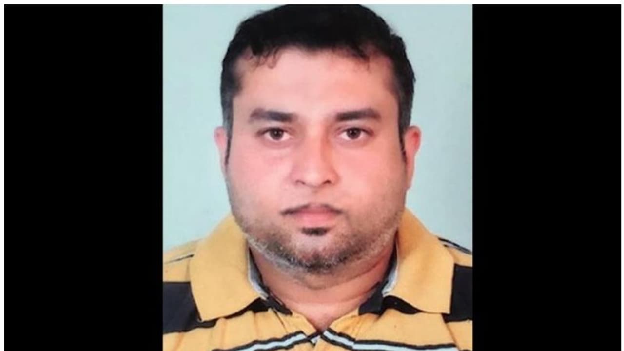 ഗോശ്രീ പാലത്തിന് സമീപം കണ്ടെത്തിയ മൃതദേഹം സനുമോഹന്റേതല്ല; തലപുകഞ്ഞ് പൊലീസ് ഗോശ്രീ പാലത്തിന് സമീപം കണ്ടെത്തിയ മൃതദേഹം സനുമോഹന്റേതല്ല; തലപുകഞ്ഞ് പൊലീസ്