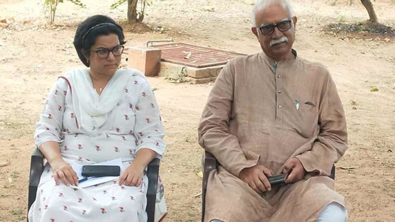 చంద్రబాబుపై తిరుగుబాటు: పోటీ చేసి తీరతాం.. తేల్చిచెప్పిన అదితి గజపతి రాజు చంద్రబాబుపై తిరుగుబాటు: పోటీ చేసి తీరతాం.. తేల్చిచెప్పిన అదితి గజపతి రాజు