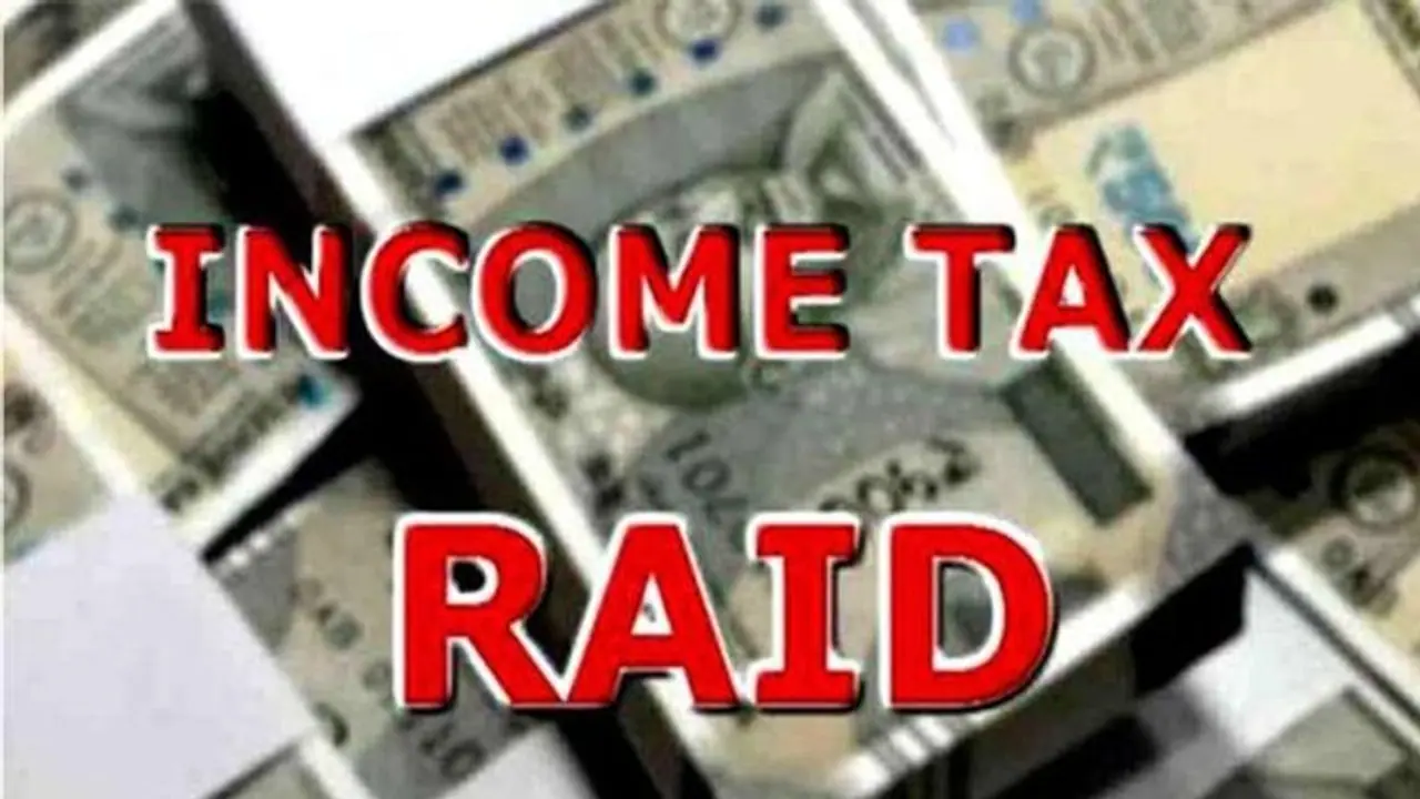 IT Raid: ಡಿಕೆಶಿ ಆಪ್ತನ ಮನೆಯಲ್ಲಿ 70 ಕೋಟಿ ಅಕ್ರಮ ಅಸ್ತಿ ಪತ್ತೆ