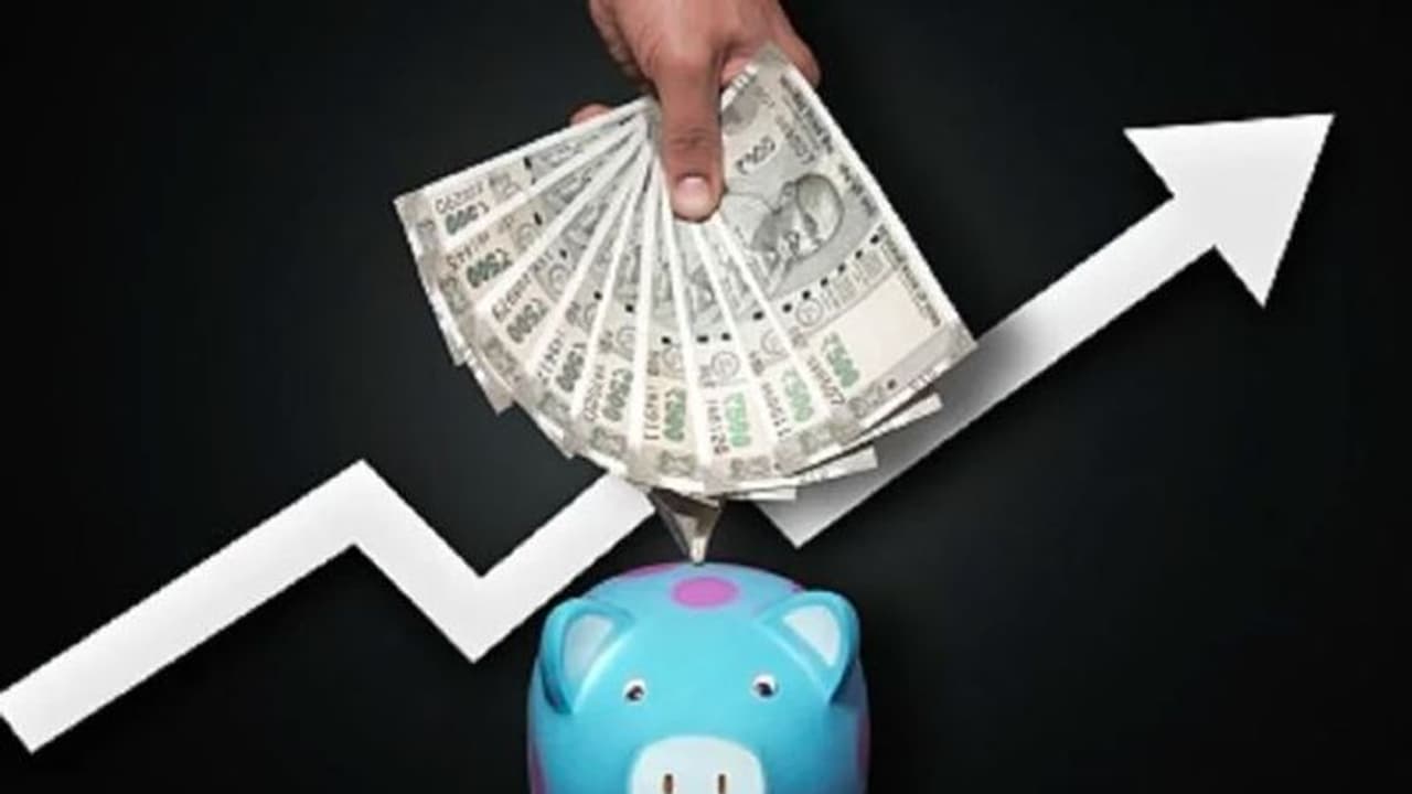 small savings interest rate: PPF, NSC உள்ளிட்ட சிறு சேமிப்பு திட்டங்களுக்கான வட்டி வீதம் உயர்கிறது small savings interest rate: PPF, NSC உள்ளிட்ட சிறு சேமிப்பு திட்டங்களுக்கான வட்டி வீதம் உயர்கிறது