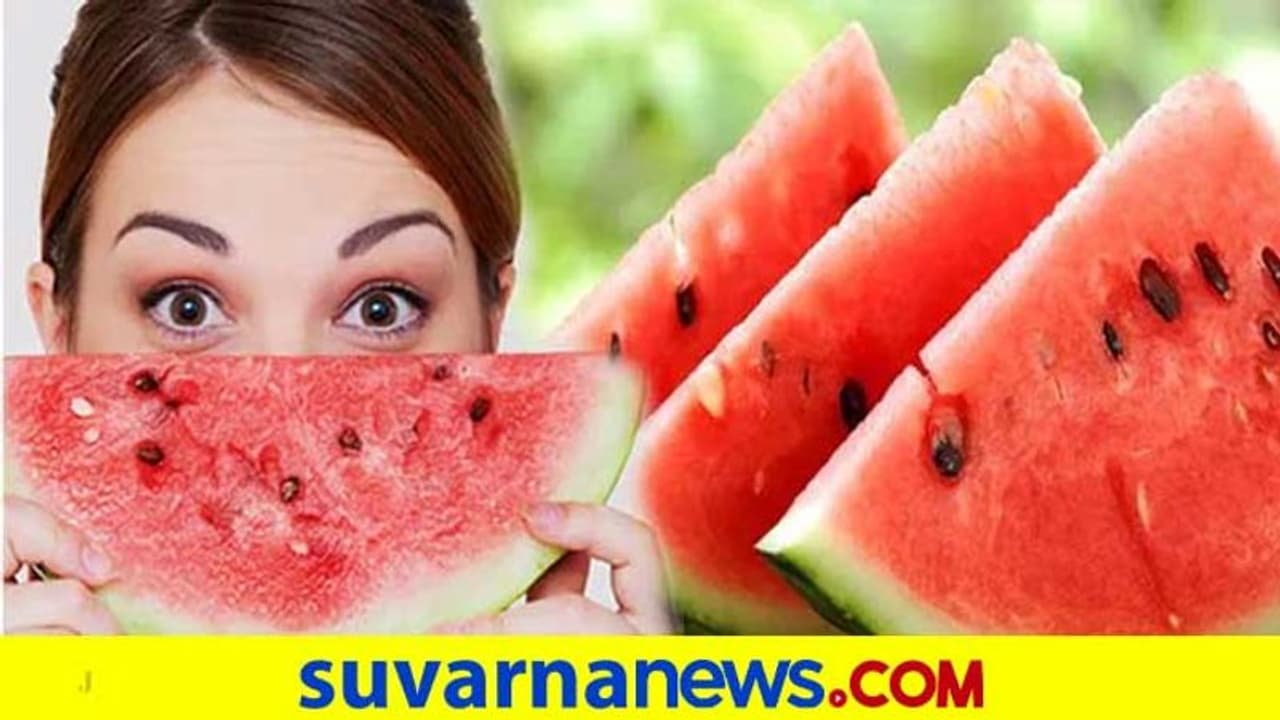 ಲಾಕ್ಡೌನ್ ಎಫೆಕ್ಟ್ : ಕಲ್ಲಂಗಡಿ ಹಣ್ಣಲ್ಲಿ ಬೆಲ್ಲ ಆವಿಷ್ಕಾರ ಲಾಕ್ಡೌನ್ ಎಫೆಕ್ಟ್ : ಕಲ್ಲಂಗಡಿ ಹಣ್ಣಲ್ಲಿ ಬೆಲ್ಲ ಆವಿಷ್ಕಾರ