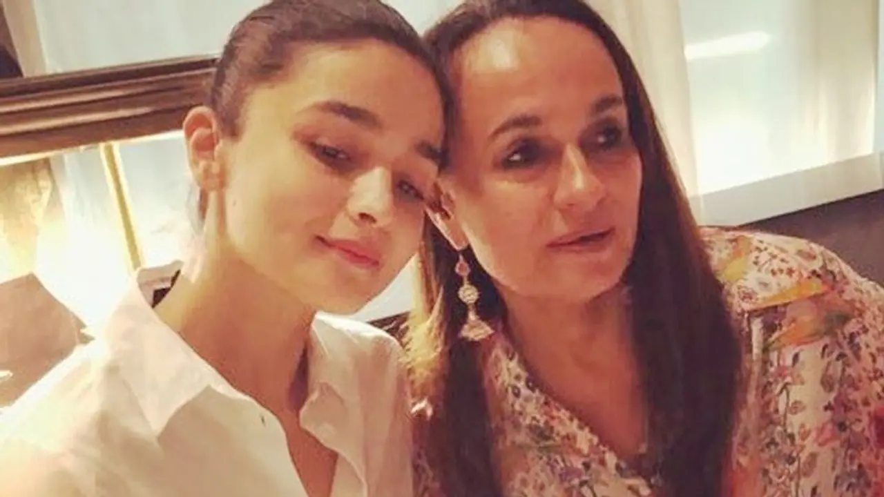 করোনার জেরে কোয়ারেন্টাইনে আলিয়া, গৃহবন্দি হয়ে মনের কোন অনুভূতি শেয়ার করলেন তিনি করোনার জেরে কোয়ারেন্টাইনে আলিয়া, গৃহবন্দি হয়ে মনের কোন অনুভূতি শেয়ার করলেন তিনি