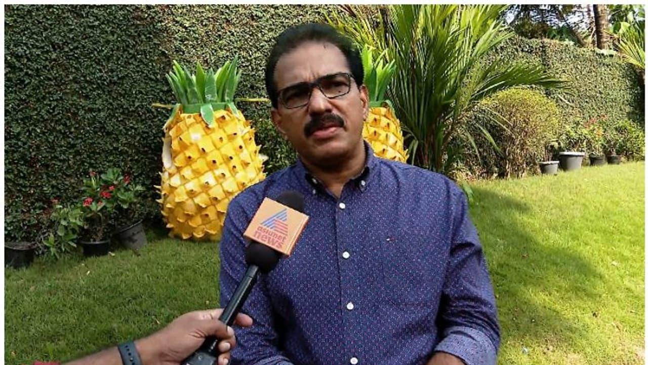 'തൊഴിൽ വകുപ്പിന്റെ നോട്ടീസ് കോടതിയലക്ഷ്യം'; പിൻവലിച്ചില്ലെങ്കിൽ ഹൈക്കോടതിയെ സമീപിക്കുമെന്ന് കിറ്റെക്സ് 'തൊഴിൽ വകുപ്പിന്റെ നോട്ടീസ് കോടതിയലക്ഷ്യം'; പിൻവലിച്ചില്ലെങ്കിൽ ഹൈക്കോടതിയെ സമീപിക്കുമെന്ന് കിറ്റെക്സ്