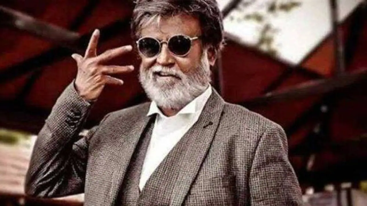 దాదాసాహెబ్ ఫాల్కే పురస్కారం అందుకున్న రజనీకాంత్.. తన ఫ్రెండ్.. బస్ డ్రైవర్కు అవార్డు అంకితం దాదాసాహెబ్ ఫాల్కే పురస్కారం అందుకున్న రజనీకాంత్.. తన ఫ్రెండ్.. బస్ డ్రైవర్కు అవార్డు అంకితం