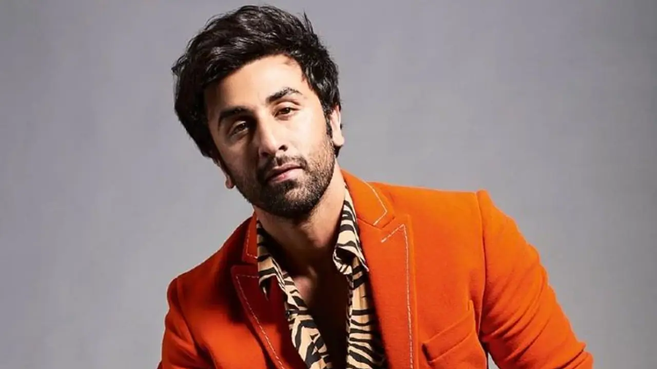कोरोना को मात देकर जिम लौटे Ranbir Kapoor, ट्रेनर ने नीतू सिंह के बेटे की फिटनेस को लेकर कही ऐसी बात कोरोना को मात देकर जिम लौटे Ranbir Kapoor, ट्रेनर ने नीतू सिंह के बेटे की फिटनेस को लेकर कही ऐसी बात