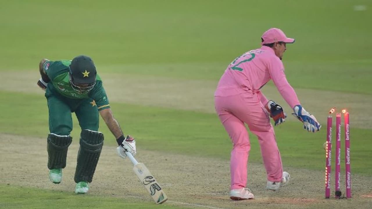 ഫഖര് സമാന്റെ പോരാട്ടം പാഴായി; ദക്ഷിണാഫ്രിക്കയ്ക്കെതിരെ രണ്ടാം ഏകദിനത്തില് പാകിസ്ഥാന് കീഴടങ്ങി ഫഖര് സമാന്റെ പോരാട്ടം പാഴായി; ദക്ഷിണാഫ്രിക്കയ്ക്കെതിരെ രണ്ടാം ഏകദിനത്തില് പാകിസ്ഥാന് കീഴടങ്ങി