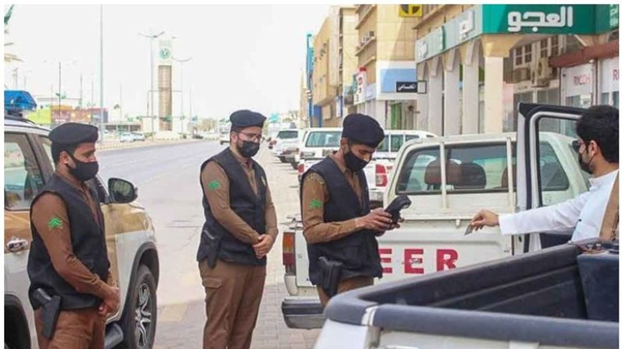 സൗദി അറേബ്യയില് ഒരാഴ്ചക്കുള്ളില് റിപ്പോര്ട്ട് ചെയ്തത് 1,782 തൊഴില് നിയമലംഘനങ്ങള് സൗദി അറേബ്യയില് ഒരാഴ്ചക്കുള്ളില് റിപ്പോര്ട്ട് ചെയ്തത് 1,782 തൊഴില് നിയമലംഘനങ്ങള്