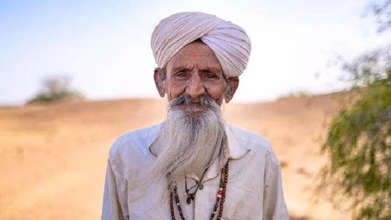 50 വർഷത്തിനുശേഷം ഇന്ത്യയിലെ കാമുകനെ തേടി ഓസ്ട്രേലിയക്കാരിയുടെ കത്ത്, കുൽധരയിലെ പ്രേതഭൂമിയിൽ നിന്നൊരു പ്രണയകഥ! 50 വർഷത്തിനുശേഷം ഇന്ത്യയിലെ കാമുകനെ തേടി ഓസ്ട്രേലിയക്കാരിയുടെ കത്ത്, കുൽധരയിലെ പ്രേതഭൂമിയിൽ നിന്നൊരു പ്രണയകഥ!