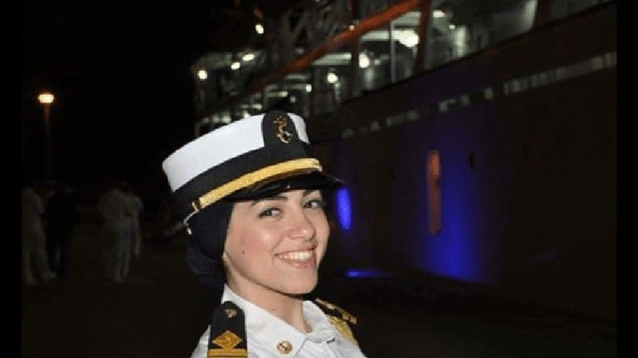 സൂയസ് കനാലിലെ ട്രാഫിക് ജാമിന് കാരണം ഈ വനിതാ ക്യാപ്റ്റനോ? സൂയസ് കനാലിലെ ട്രാഫിക് ജാമിന് കാരണം ഈ വനിതാ ക്യാപ്റ്റനോ?