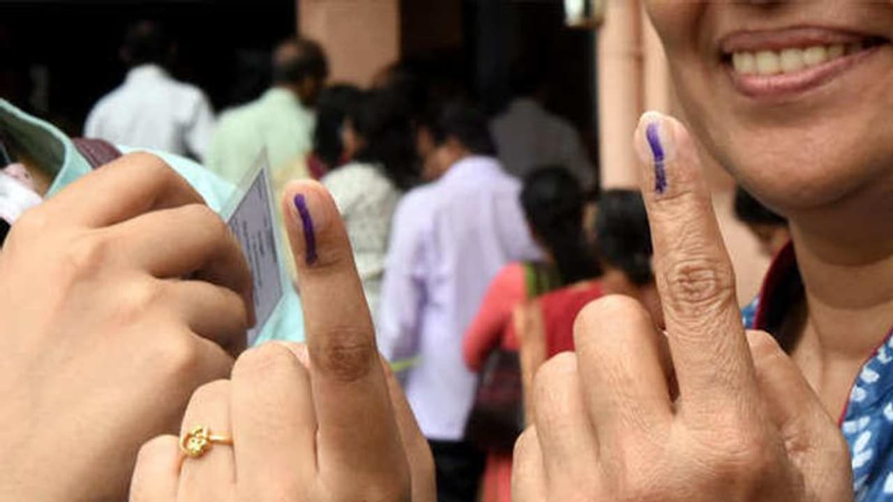 തെരഞ്ഞെടുപ്പ് വോട്ട‍ർ പട്ടികയും ആധാറും തമ്മിൽ ബന്ധിപ്പിക്കുമെന്ന് കേന്ദ്രസർക്കാർ