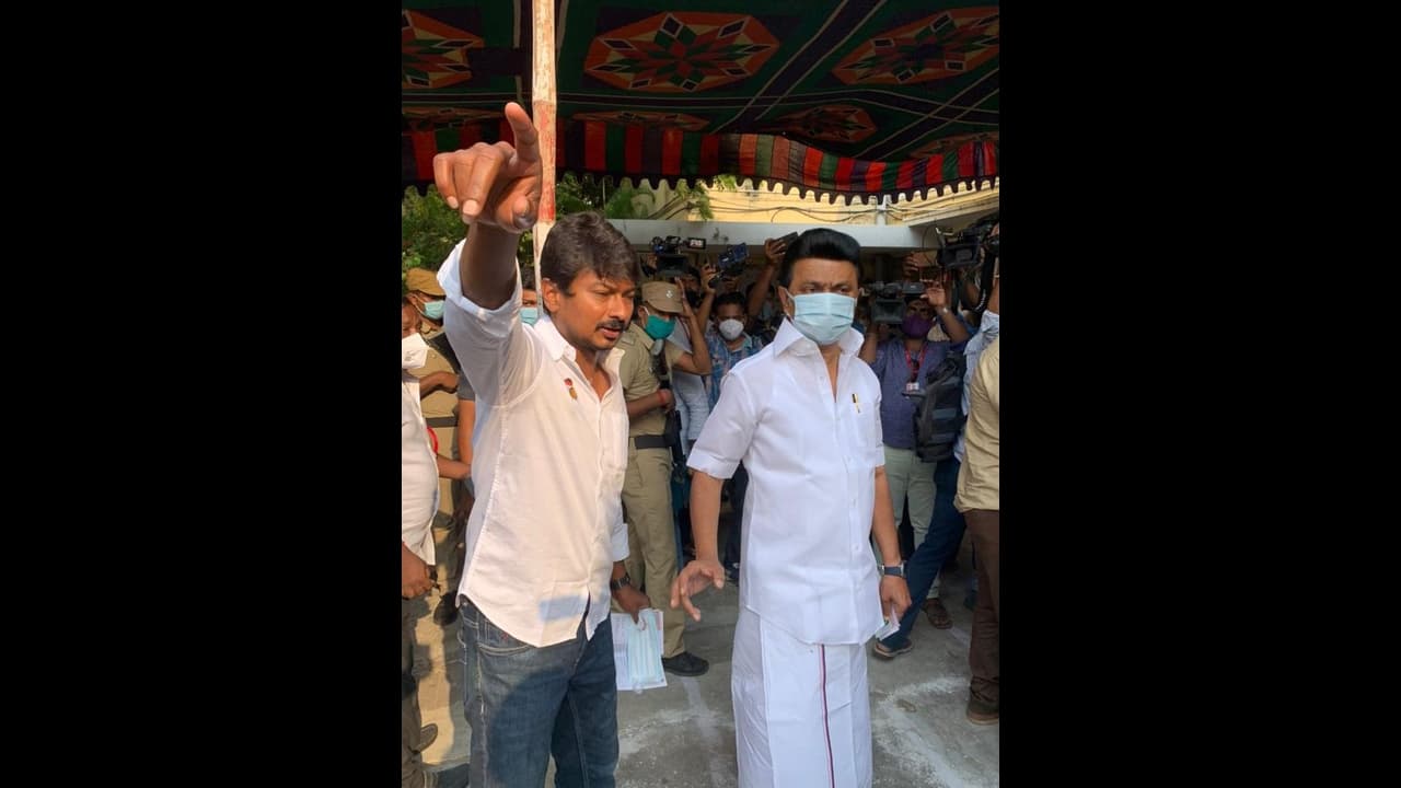 துரைமுருகன் வீடு திரும்பிய நேரத்தில் இப்படியா?... ஸ்டாலின், உதயநிதிக்கு ஒரே நேரத்தில் கிடைத்த அதிர்ச்சி செய்தி