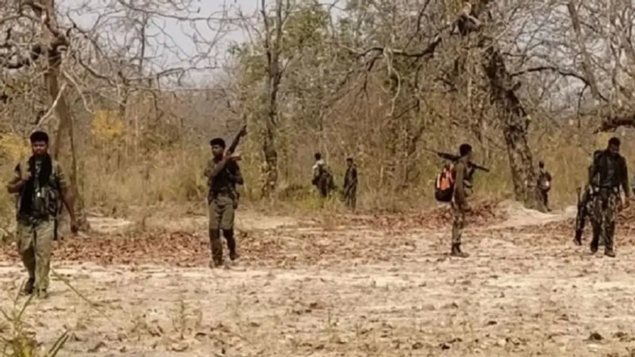 దంతేవాడ జిల్లాలో ఎన్కౌంటర్.. రూ. 5 లక్షల రివార్డు ఉన్న మావోయిస్ట్ నేత హతం.. దంతేవాడ జిల్లాలో ఎన్కౌంటర్.. రూ. 5 లక్షల రివార్డు ఉన్న మావోయిస్ట్ నేత హతం..