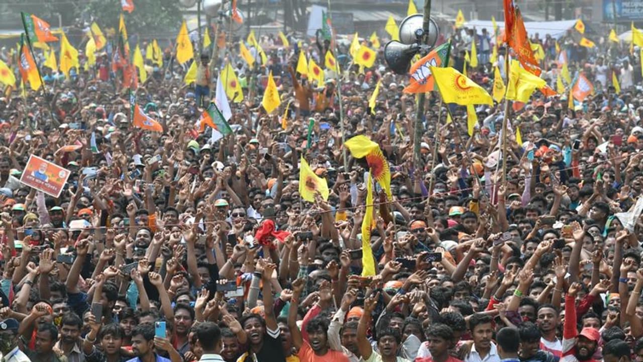 Assembly election 2022: ভোটমুখী পাঁচ রাজ্যে বাড়তে পারে কোভিড বিধি, বন্ধ মিছিল, জনসমাবেশ