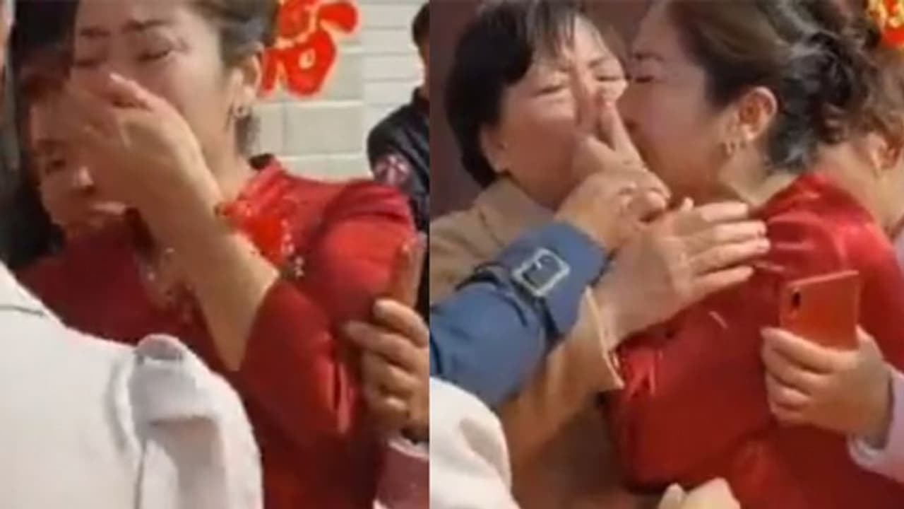 जिस लड़की से होनी थी लड़के की शादी, वो ही निकली उसकी सगी बहन, फेरे वाले दिन ही हुआ खुलासा जिस लड़की से होनी थी लड़के की शादी, वो ही निकली उसकी सगी बहन, फेरे वाले दिन ही हुआ खुलासा