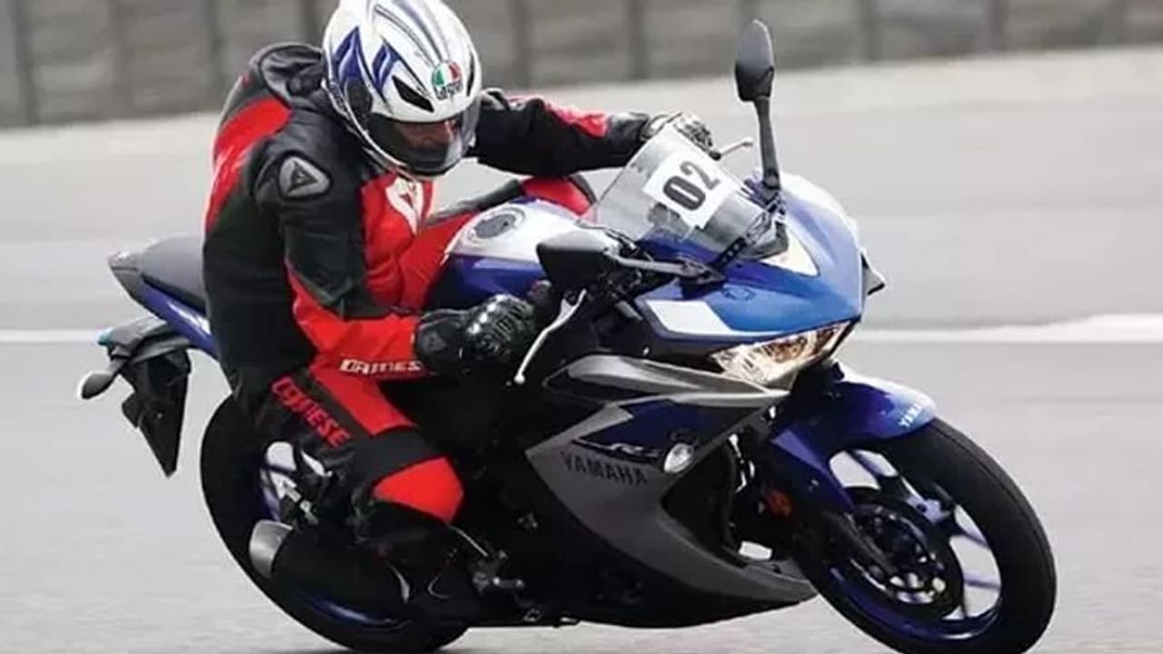 बाइक की माइलेज कम करती हैं आपकी ये गलतियां, आज से ही अपनाएं टिप्स बाइक की माइलेज कम करती हैं आपकी ये गलतियां, आज से ही अपनाएं टिप्स