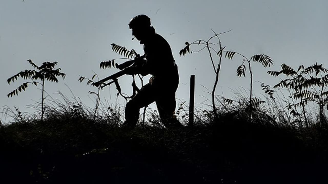 Maharashtra Naxalites encounter: जानिए C 60 कमांडोज के बारे में जिन्होंने चार नक्सलियों को मार गिराया Maharashtra Naxalites encounter: जानिए C 60 कमांडोज के बारे में जिन्होंने चार नक्सलियों को मार गिराया
