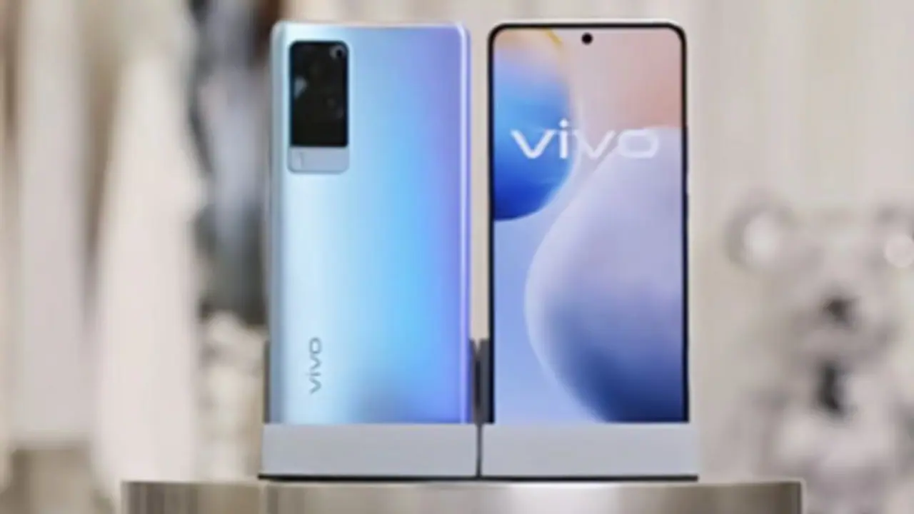 Vivo to donate 100 phones, cash scholarships to support education of under privileged children