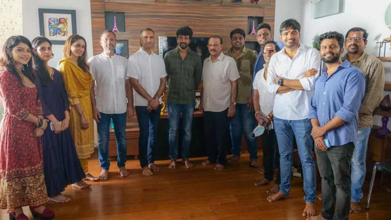 கதாநாயகனாக மாறிய காமெடி நடிகர்...! ஜோடியான 'குக் வித் கோமாளி பவி! கதாநாயகனாக மாறிய காமெடி நடிகர்...! ஜோடியான 'குக் வித் கோமாளி பவி!