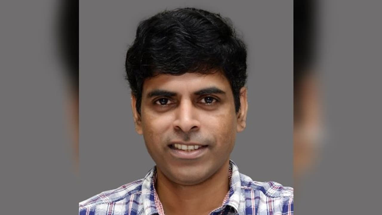 കണ്ണൂരിൽ വാക്സിനെടുക്കാൻ കൊവിഡ് നെഗറ്റീവ് സർട്ടിഫിക്കറ്റ് വേണമെന്ന കളക്ടറുടെ ഉത്തരവിനെതിരെ വ്യാപക പ്രതിഷേധം കണ്ണൂരിൽ വാക്സിനെടുക്കാൻ കൊവിഡ് നെഗറ്റീവ് സർട്ടിഫിക്കറ്റ് വേണമെന്ന കളക്ടറുടെ ഉത്തരവിനെതിരെ വ്യാപക പ്രതിഷേധം