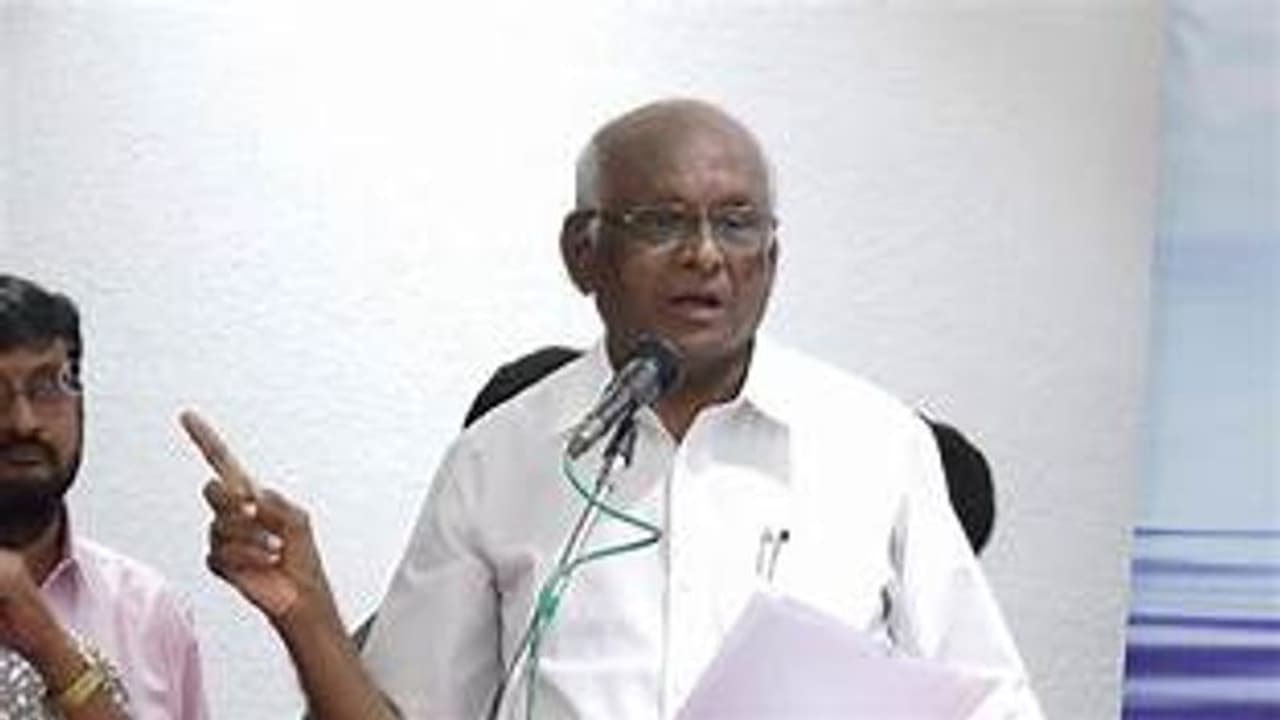 இயக்குனர் எஸ்.பி.முத்துராமனுக்கு கொரோனா..! மருத்துவமனையில் தீவிர சிகிச்சை! இயக்குனர் எஸ்.பி.முத்துராமனுக்கு கொரோனா..! மருத்துவமனையில் தீவிர சிகிச்சை!