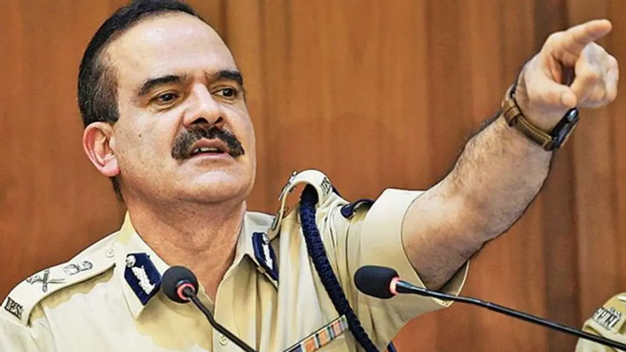 Trouble mounts as ex-Mumbai Police chief Param Bir Singh, 7 others booked for extortion