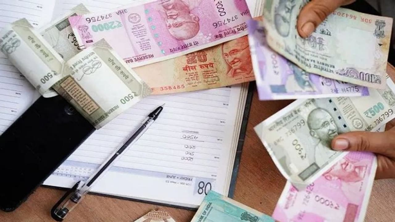 PMVVY Pension Scheme: ఈ స్కీమ్లో చేరితే నెలకు రూ.10,000 వరకు పెన్షన్.. పూర్తి వివరాలివే..! PMVVY Pension Scheme: ఈ స్కీమ్లో చేరితే నెలకు రూ.10,000 వరకు పెన్షన్.. పూర్తి వివరాలివే..!