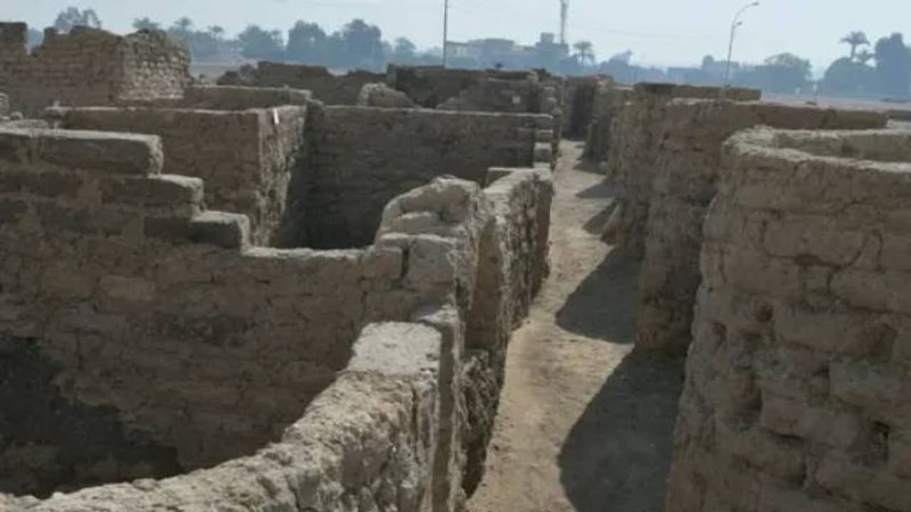 3000 വർഷം പഴക്കമുള്ള നഗരം കണ്ടെത്തി, 'ഗോൾഡൻ സിറ്റി' എന്ന് ഗവേഷകർ, അമ്പരപ്പും അത്ഭുതവും... 3000 വർഷം പഴക്കമുള്ള നഗരം കണ്ടെത്തി, 'ഗോൾഡൻ സിറ്റി' എന്ന് ഗവേഷകർ, അമ്പരപ്പും അത്ഭുതവും...