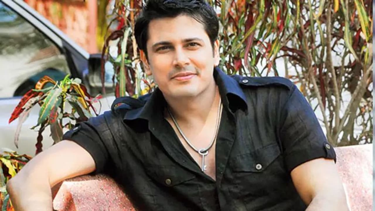 Kasauti Zindagi Kay star Cezanne Khan charged with domestic violence, extortion; FIR filed