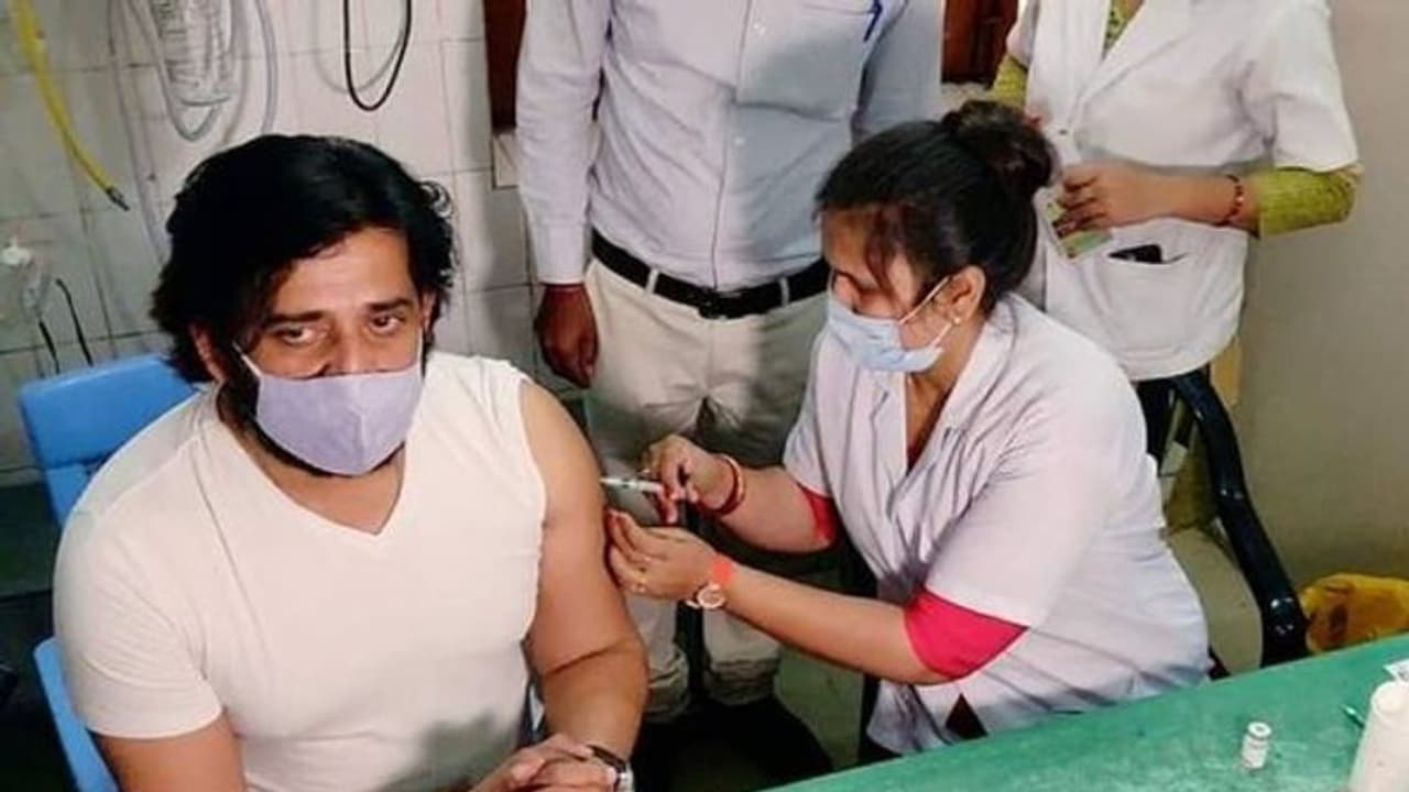 यूपी में कोरोना के संक्रमण से हालत बिगड़ी, नाइट कर्फ्यू के बाद भी 9,695 नए केस, 36 लोगों की मौत यूपी में कोरोना के संक्रमण से हालत बिगड़ी, नाइट कर्फ्यू के बाद भी 9,695 नए केस, 36 लोगों की मौत